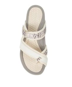 Steviesealey.shopf2eaf2ffe9 4